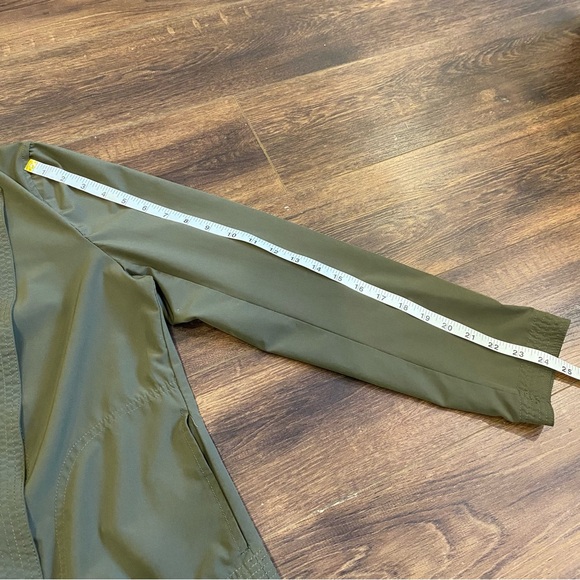 Open front jacket army green size large - Picture 11 of 12